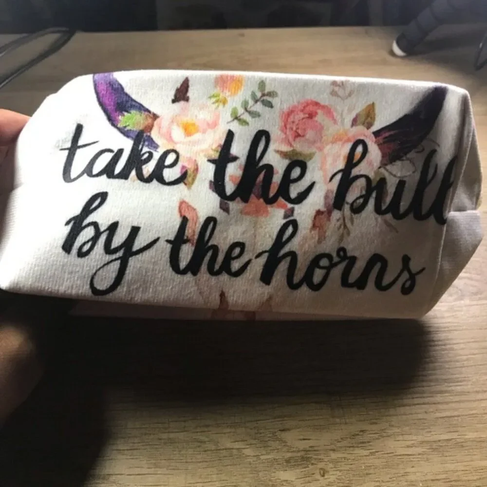 Flower & Bull Head Pattern Makeup Bag, Versatile Storage Bag Carry-On Pouch